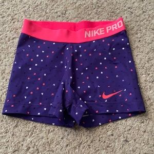 Women’s Nike pro